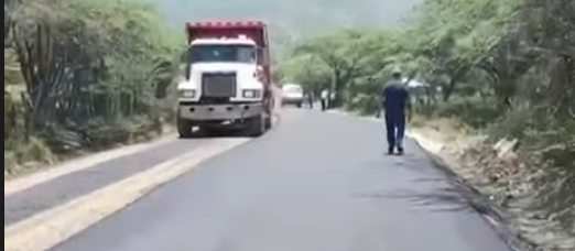 Víctor Espinal supervisa avances en la construcción de la carretera Hatillo Palma – Agua de Luis